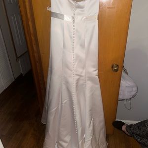 David’s bridal princess wedding dress. Pure white; sweetheart neck line.